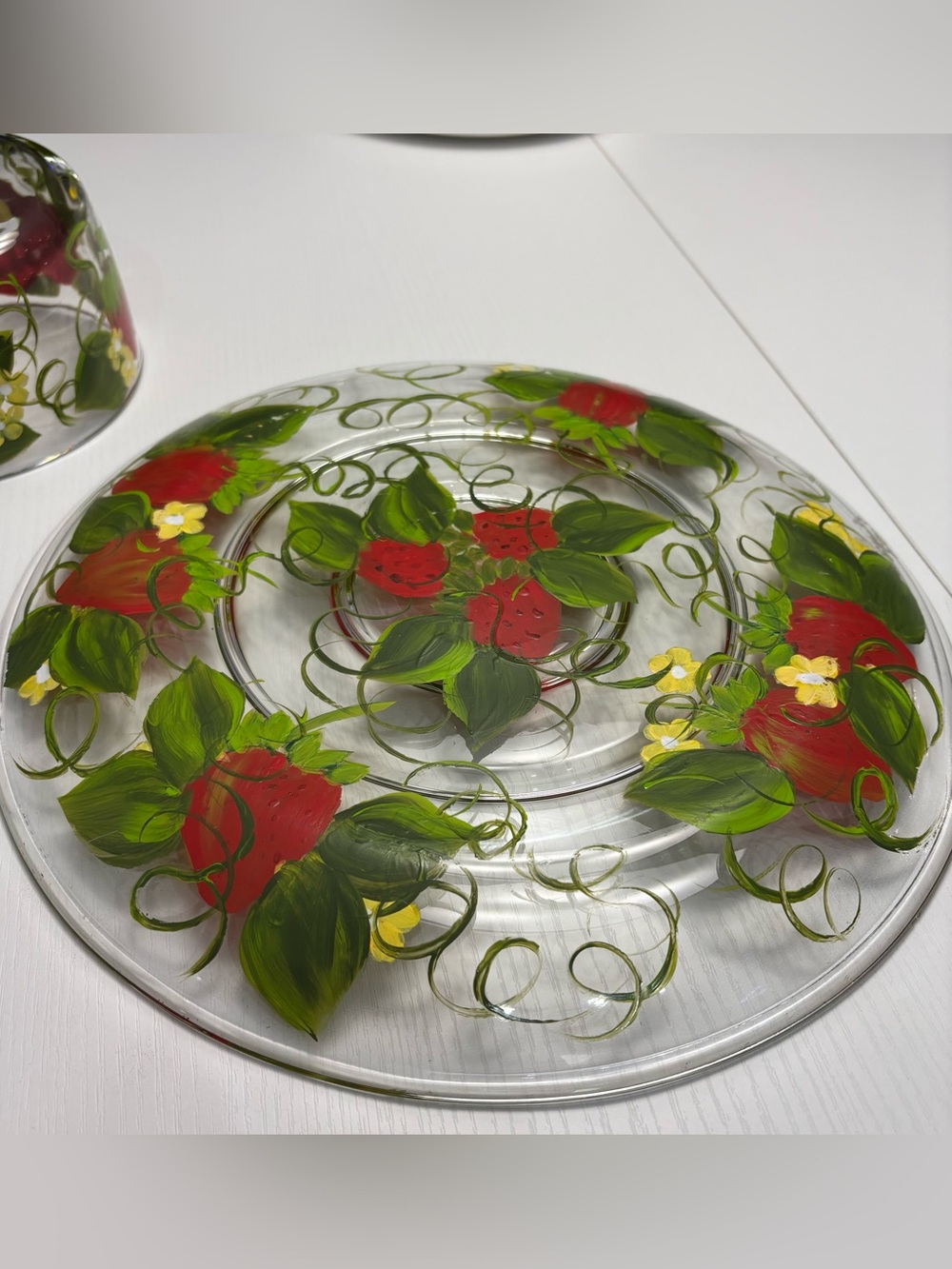 Vintage L. Elliott Signed Hand Painted Glass Cheese Dome Cloche Platter - Picture 6 of 10